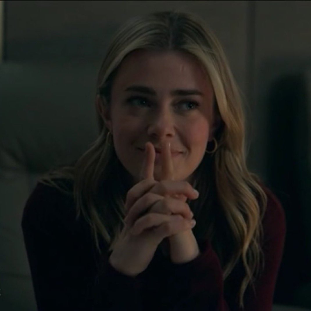 𝖤𝕝𝕝𝕚 🦇 tweet media