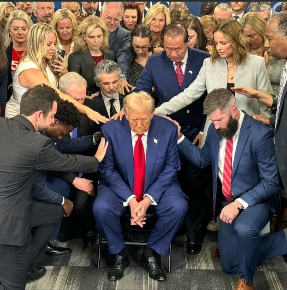 Trumps Nephew tweet media