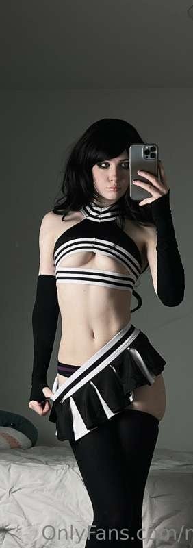 Ellie Lothaven tweet media