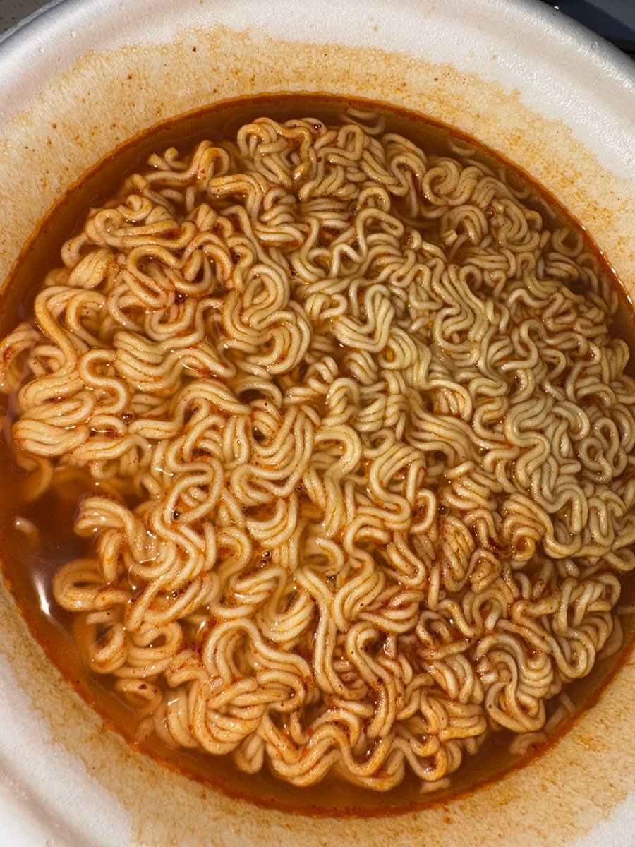 정지당하기 싫어서 아무거나 올립니다
라면은 정말 맛있어