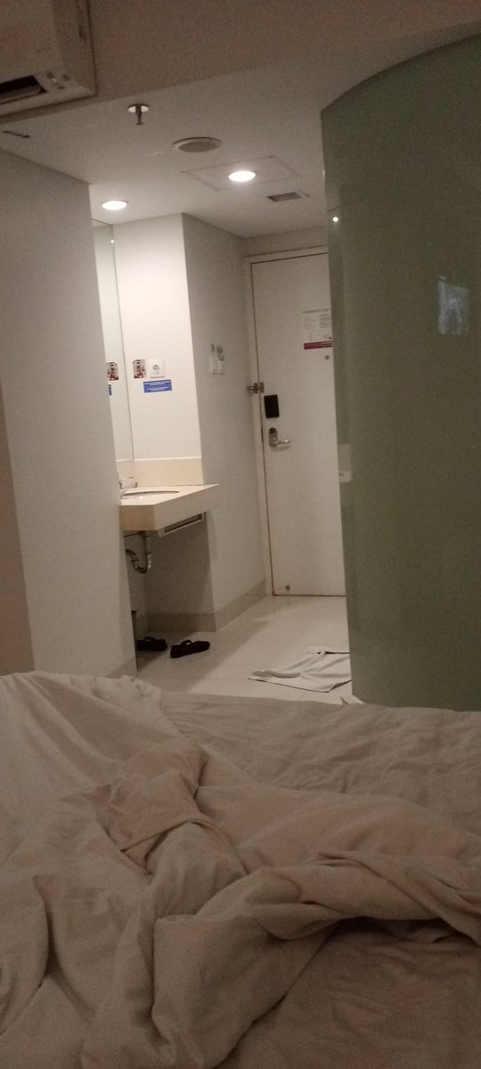 princess umbrella 💋🌷 tweet media