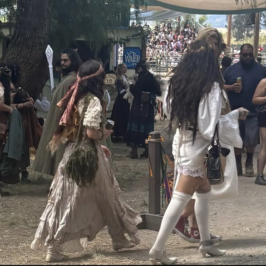 QG Rosalinie tweet media