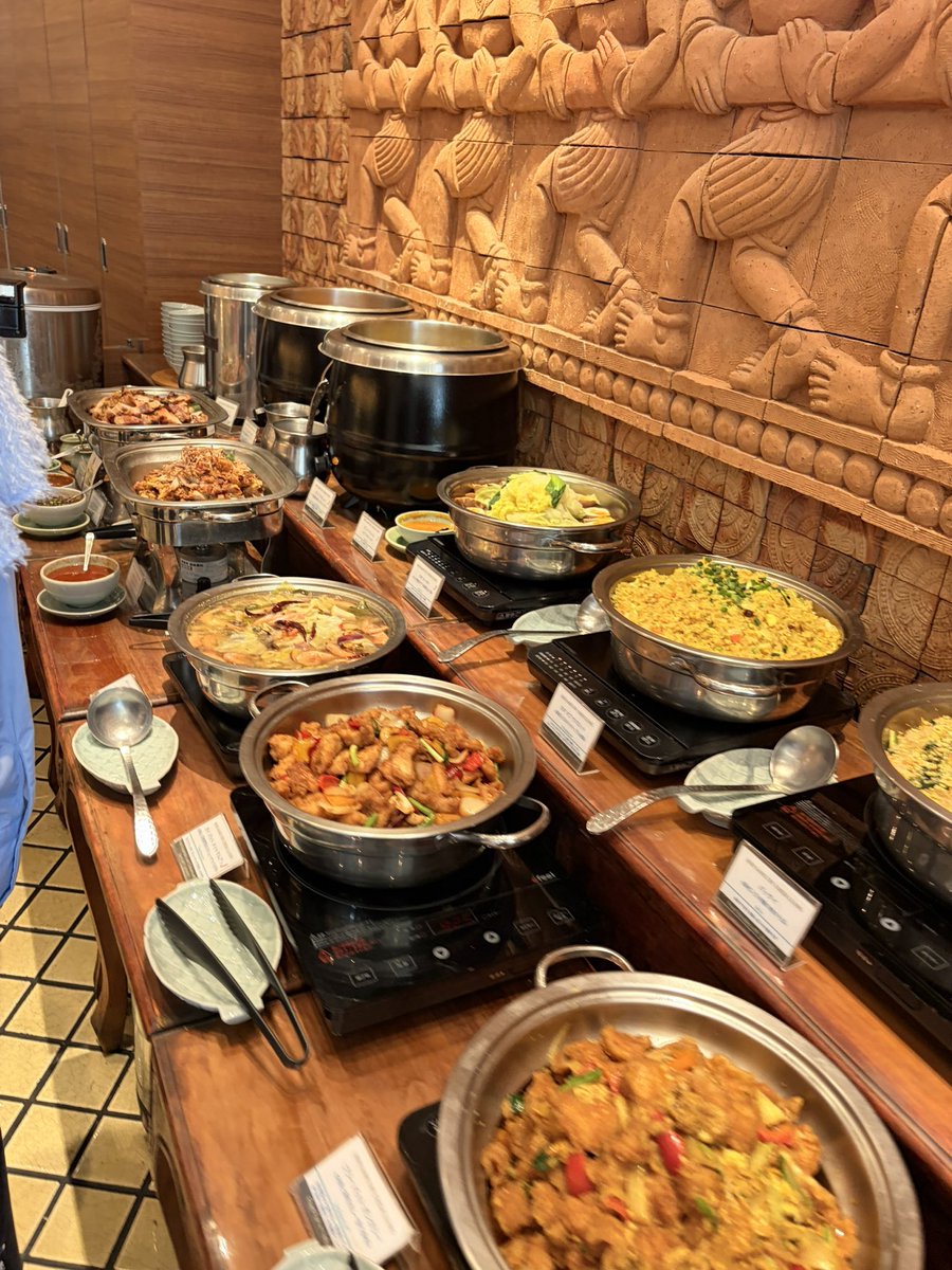 ハービスのずっと気になってたタイ料理のバイキングめっちゃ美味しかった😋
また行きたい！
