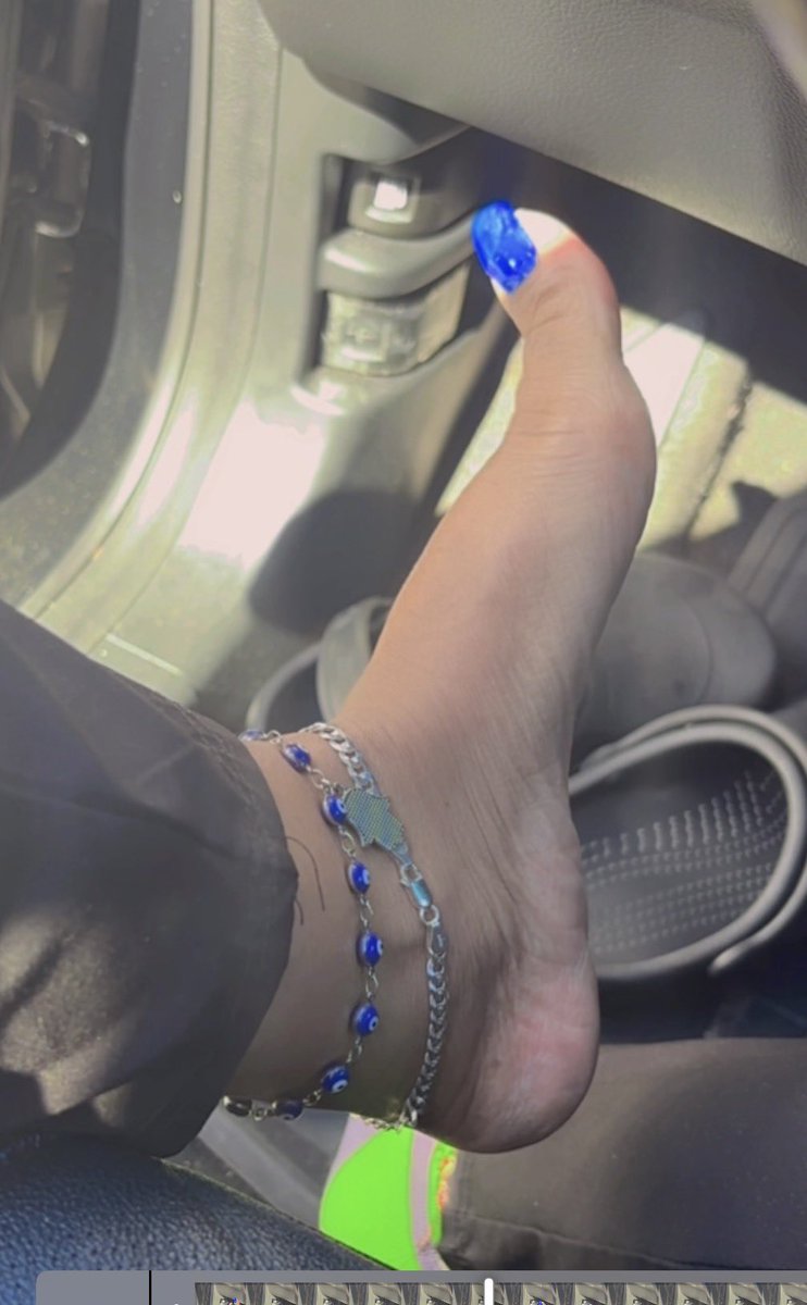 lissyfbaybay's tweet photo. You like this blue baby? 💙👣💙👣💙👣 https://t.co/w23p02wycf
