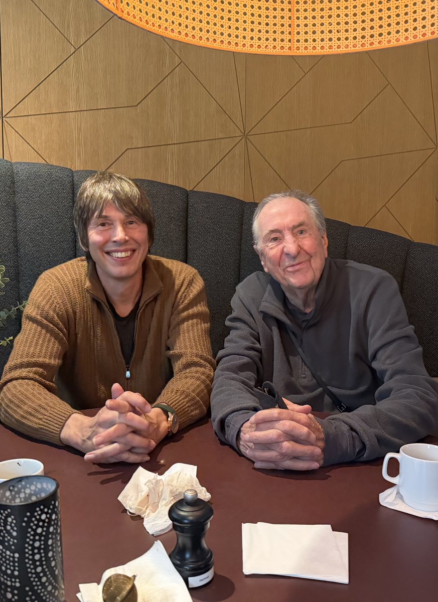 Brian Cox tweet media