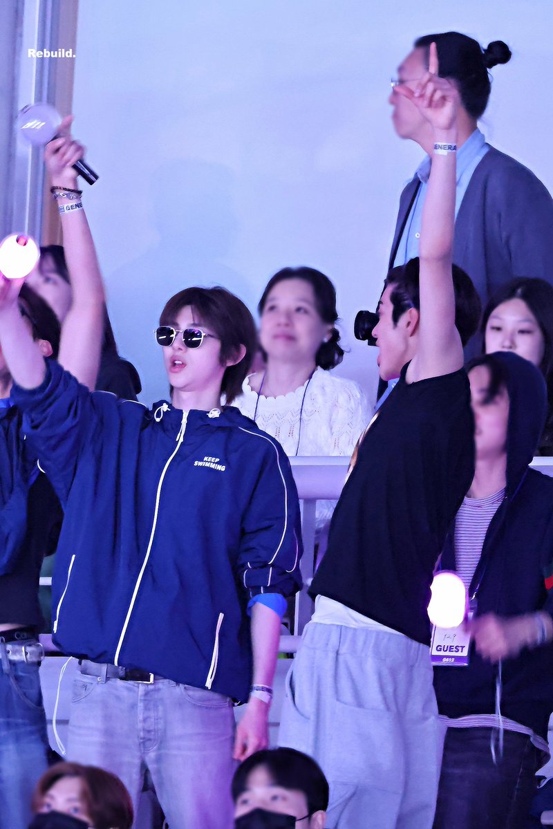 ๐ฅ๐ฒ๐ฏ๐๐ถ๐น๐ฑ. tweet media