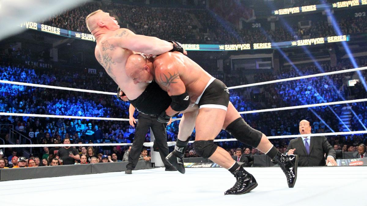 RUGBY_STR_COACH's tweet photo. @Dabbs56 @Goldberg Ironically Goldberg keeps his head in a safe position, makes strong shoulder connection, overcomes meaningful resistance and has positive shin and torso angles. https://t.co/u2E5DMDX2r