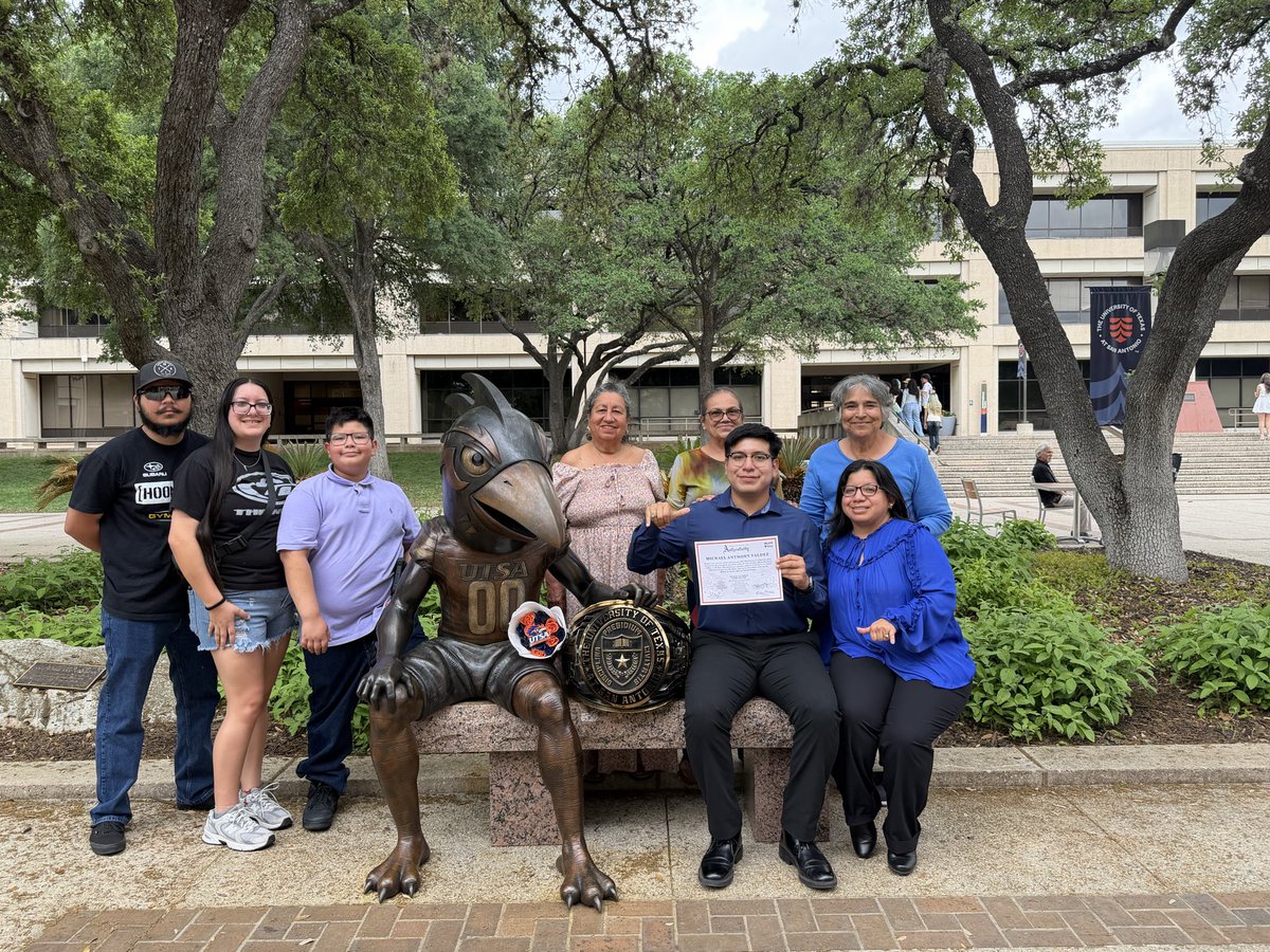 Melody Herrera tweet media