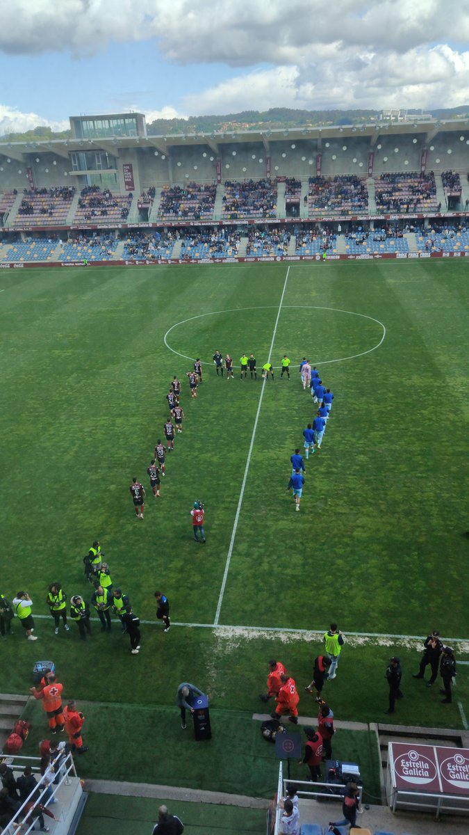 SMCces's tweet photo. Pontevedra CF - SD Ponferradina https://t.co/Ot6JuyE9Fh