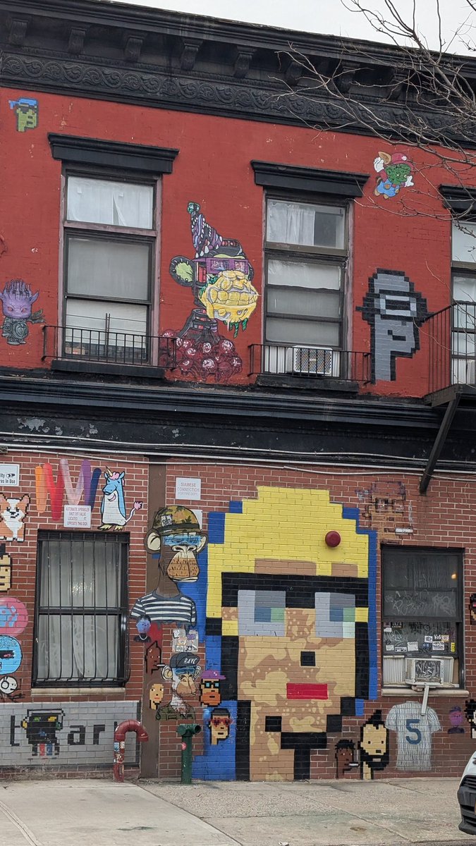 SullySpires's tweet photo. @daniel_lefferts the street art in question: https://t.co/lX8JJQ5okH
