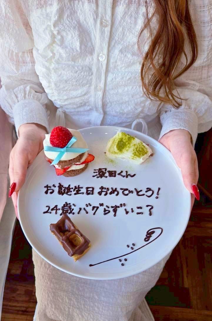 moᡣ𐭩 tweet media