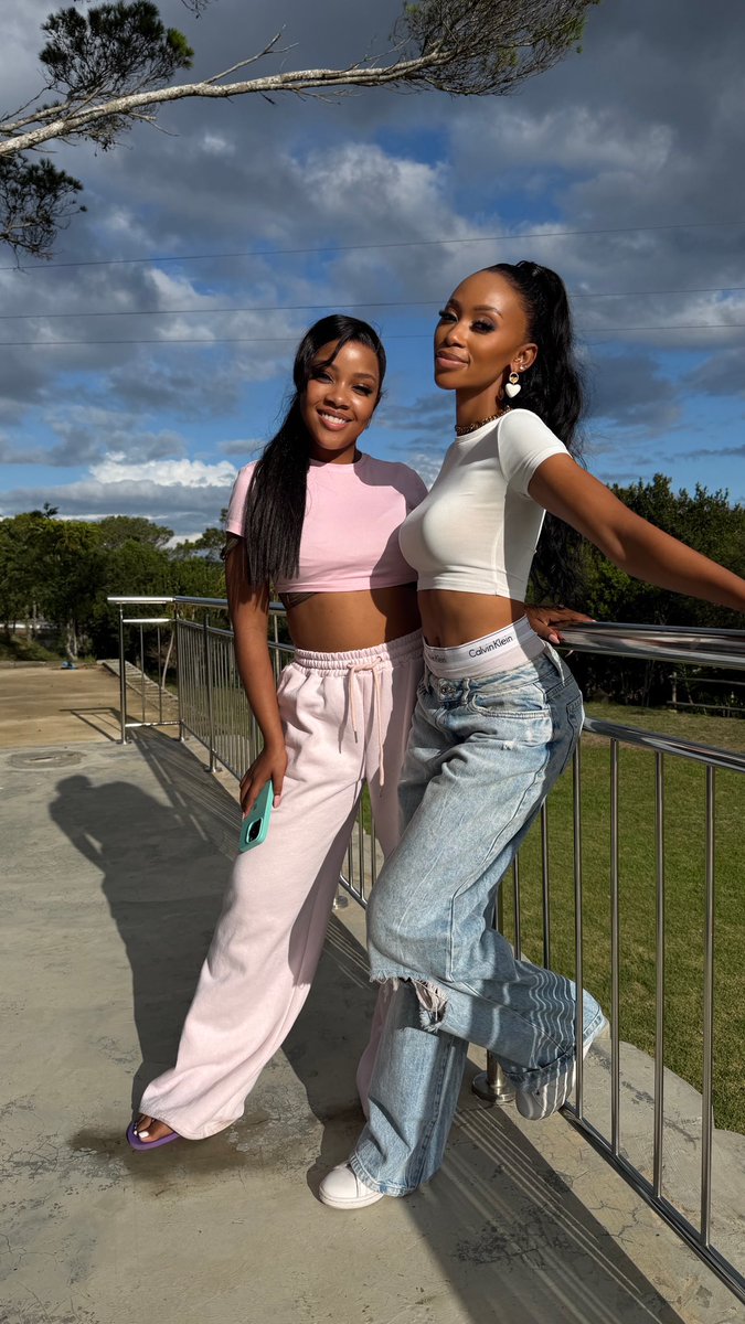 Big Sis 🩷 Lil Sis 🌸 <a href="/liemapantsi/">LIEMA PANTSI #BELLSnWHISTLES 🔔</a>