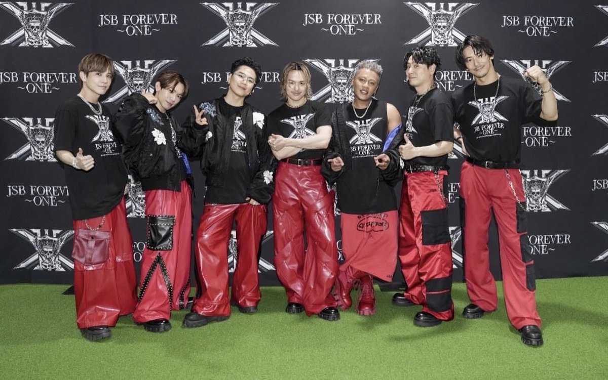 jsb__tk's tweet photo. JSB FOREVER ONE inTokyo
初味の素スタジアム✨ 完全体のステージ楽しすぎました🥺
2日間参戦してきました😊
1日目はいわたさんトロッコゼロ距離リベンジ果たせたし、2日目はアクスタ自引きしたし👏
最高の2日間でした😭 ありがとう😭

 #三代目JSB
 #ハチコイチ https://t.co/owM8sZJBv0