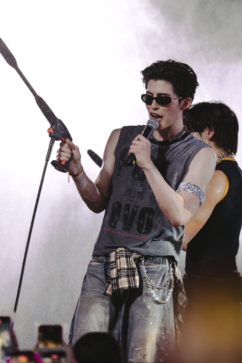 𝐝𝐨𝐮𝐛𝐥𝐞𝐦𝐢𝐧𝐞 ☺︎︎☻︎ tweet media