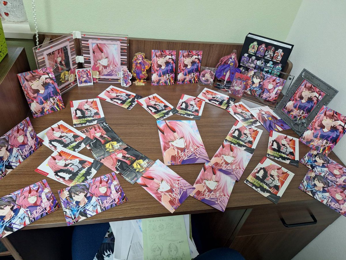 パチメル tweet media