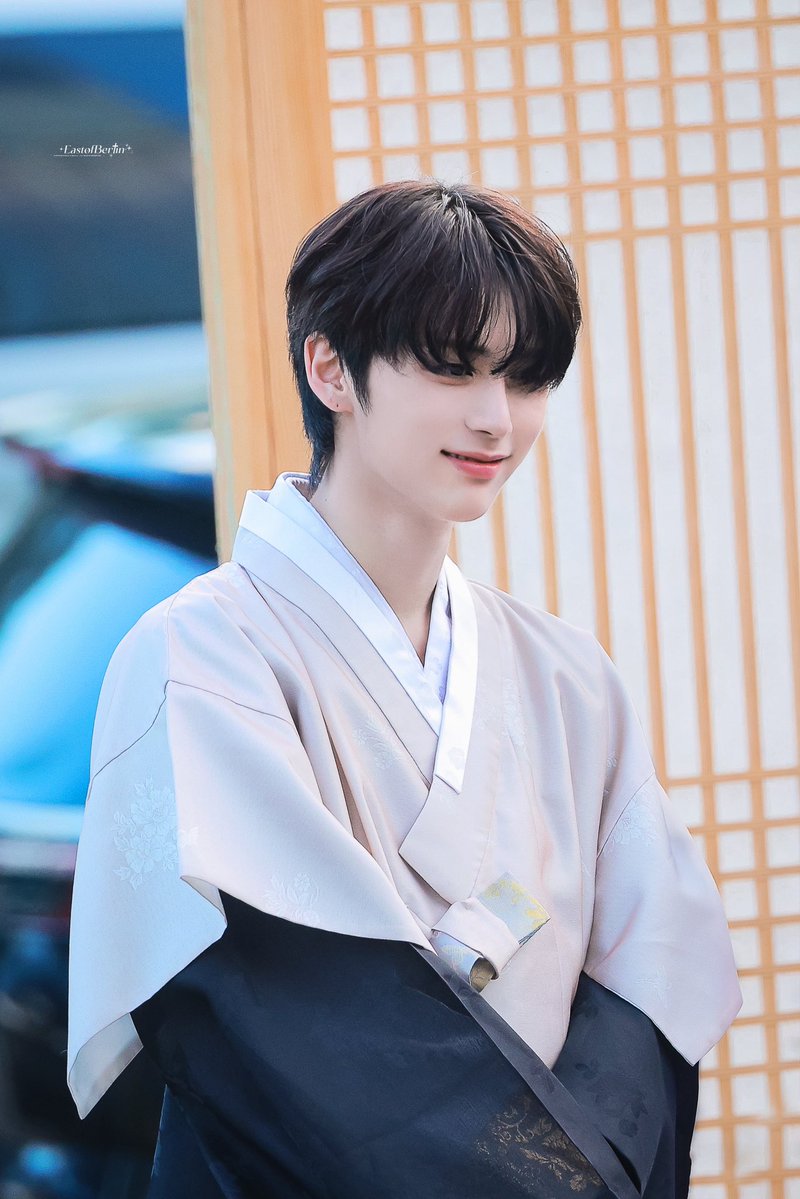 𝙝𝙚𝙠 tweet media