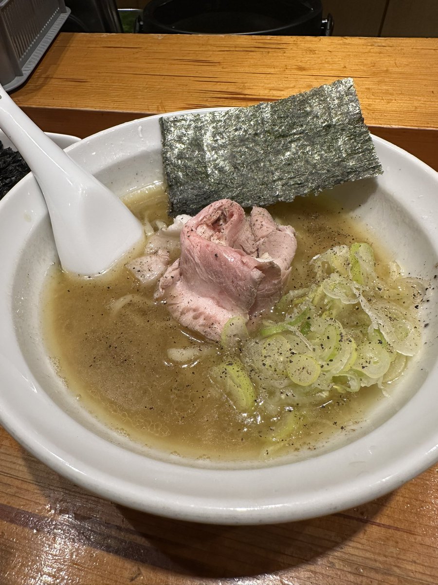 かいりんご tweet media