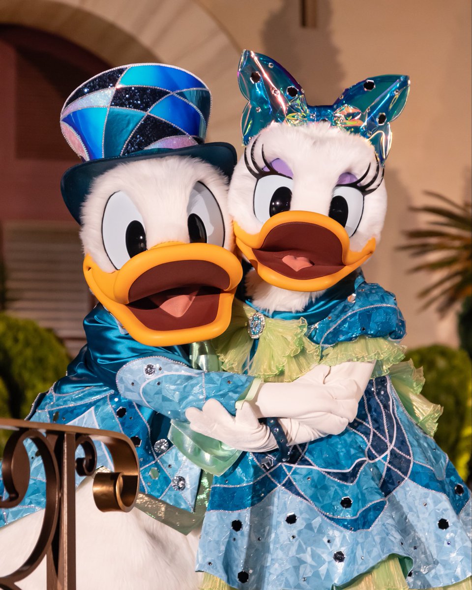 Tacky_Mouse's tweet photo. Sparkling Jubilee Special Night
まさかこの2人をこんな間近で拝めるとは...😭 https://t.co/hagc3ke0rW