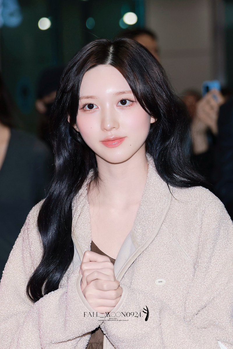 fallmoon tweet media