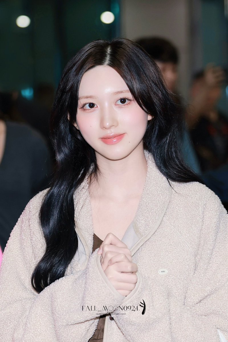 fallmoon tweet media