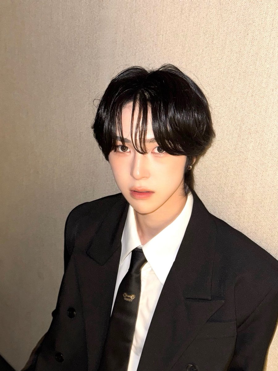 ᶜʳᵒᵖ tweet media