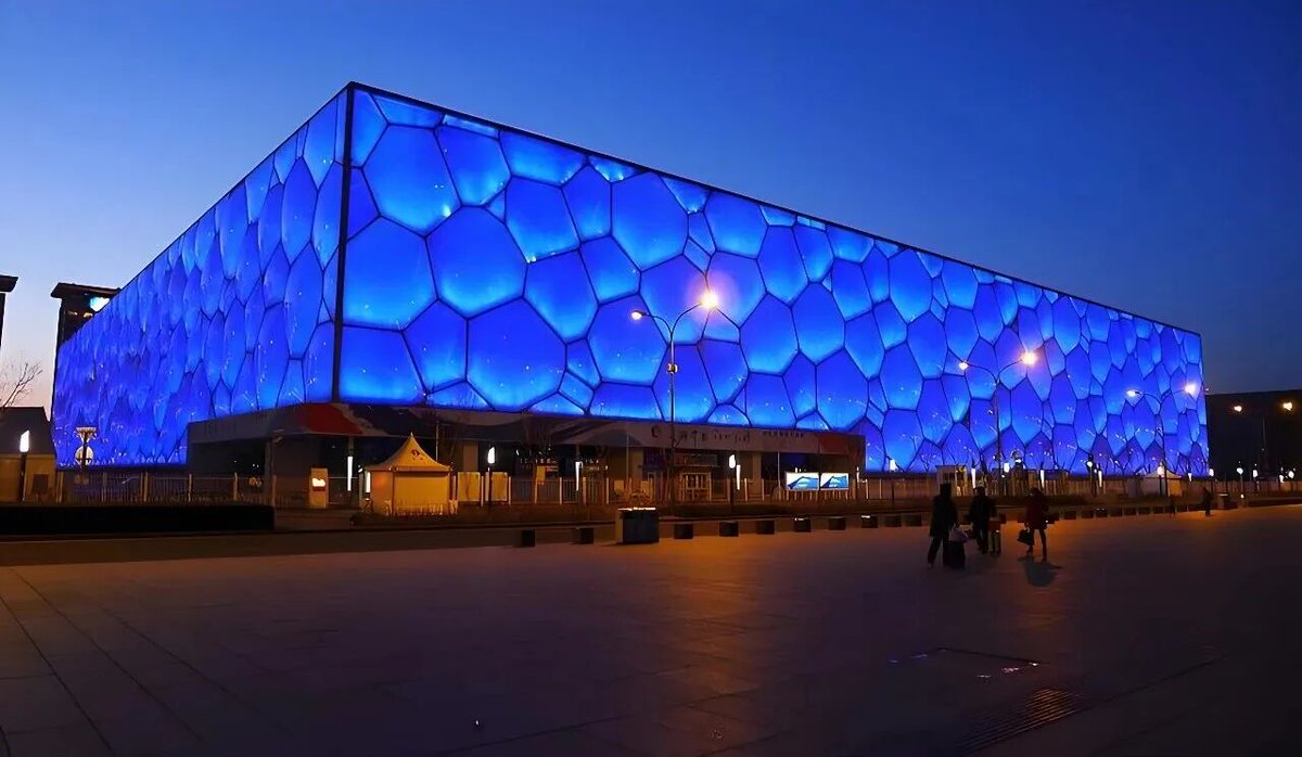 touch_beijing's tweet image. A two-day event titled “Beijing #SuperWeekend”, on April 12-13, drew large crowds of local residents. This city carnival blends #sports, #performances, and spring #blossoms.