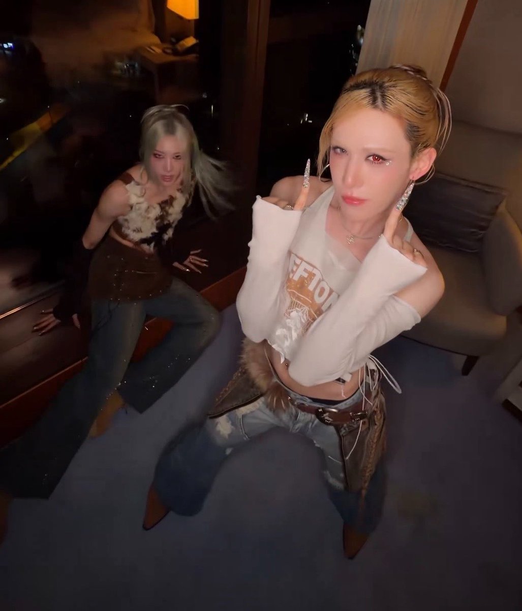 lacey :-P tweet media