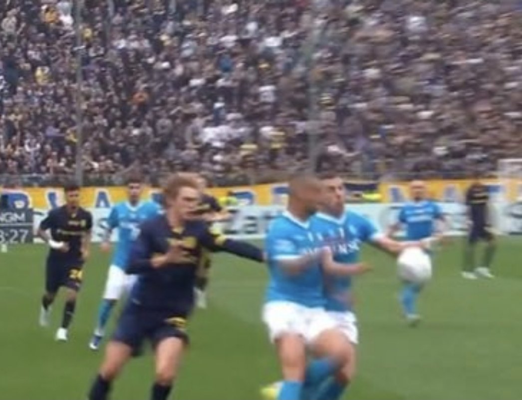 Francesco tweet media