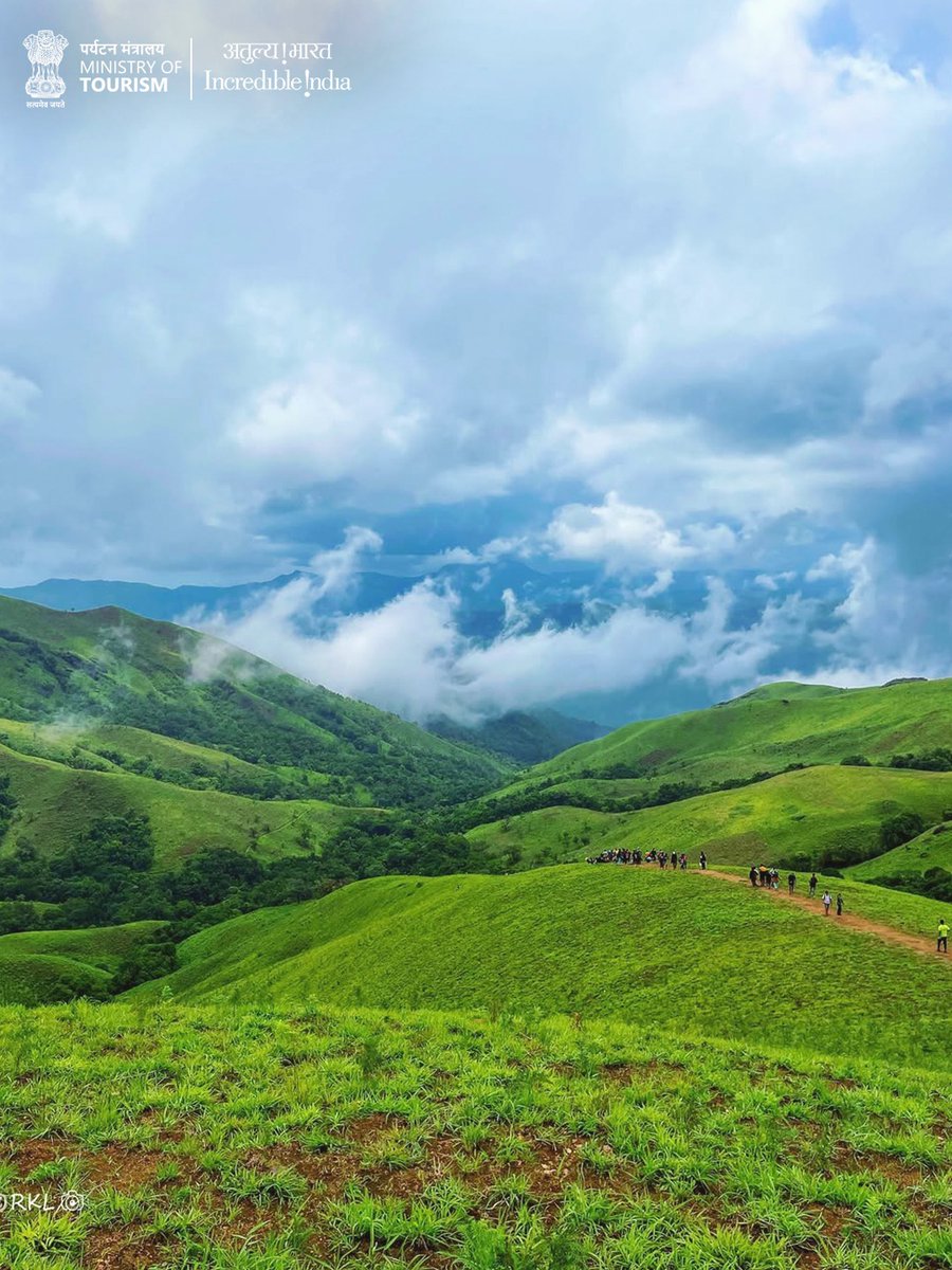 incredibleindia's tweet image. Cradled in the Western Ghats of #Karnataka’s Chikkamagaluru district, Netravati Peak invites you on a journey through the lush Kudremukh mountain range. As you ascend, the landscape unfolds into sweeping vistas of rolling hills and forested valleys, leaving you with indelible