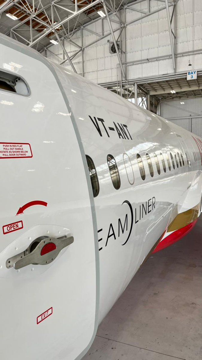 Vinamralongani's tweet image. Perhaps the first photos of @airindia's very first retrofitted B787-8 VT-ANT in the new livery.
The aircraft is expected to arrive in India early next week.
VT-ANP will be the next. VT-ANC will be the third one to arrive back in India after a full retrofit.
#AvGeek