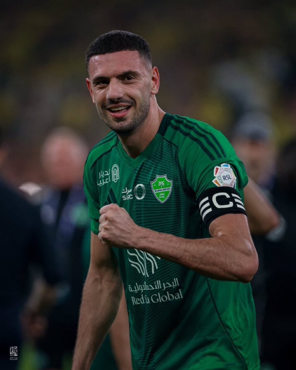 عمرو tweet media