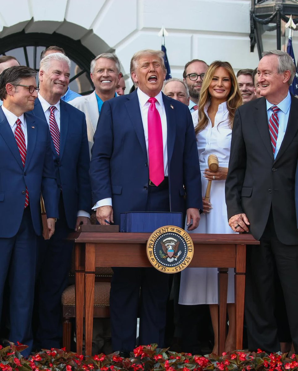 Maga Nadine tweet media