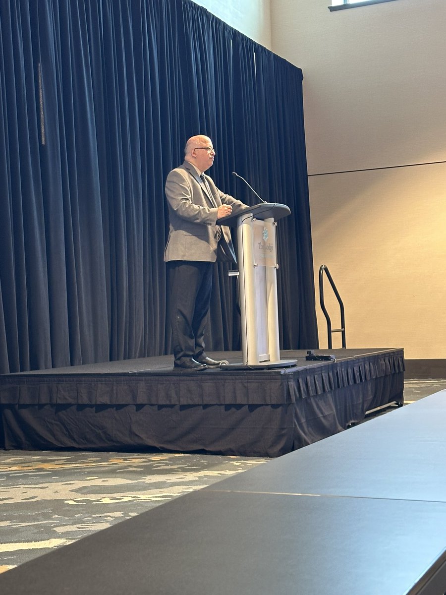 JenniferBWest's tweet photo. Outstanding Multiple Myeloma discussion from Dr. Luciano Costa at the Gulf Coast Oncology Summit! UAB MM Center of Excellence! https://t.co/CMUVxsJ23u