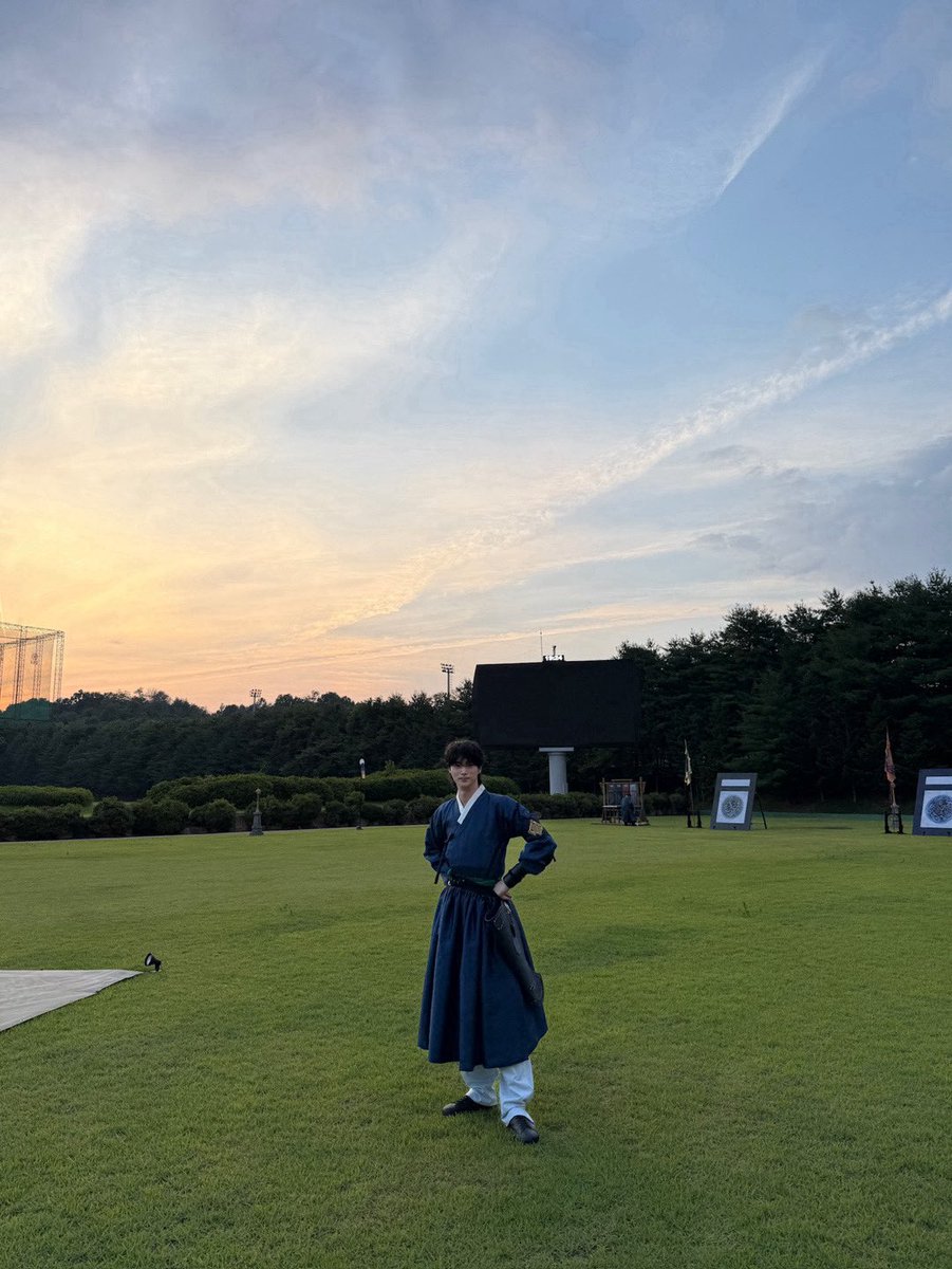 바나뿅 tweet media