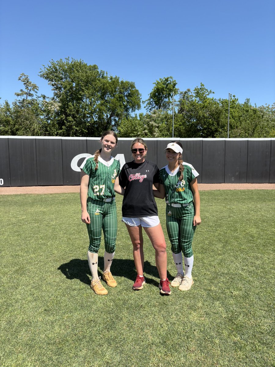 Ryan Ross tweet media