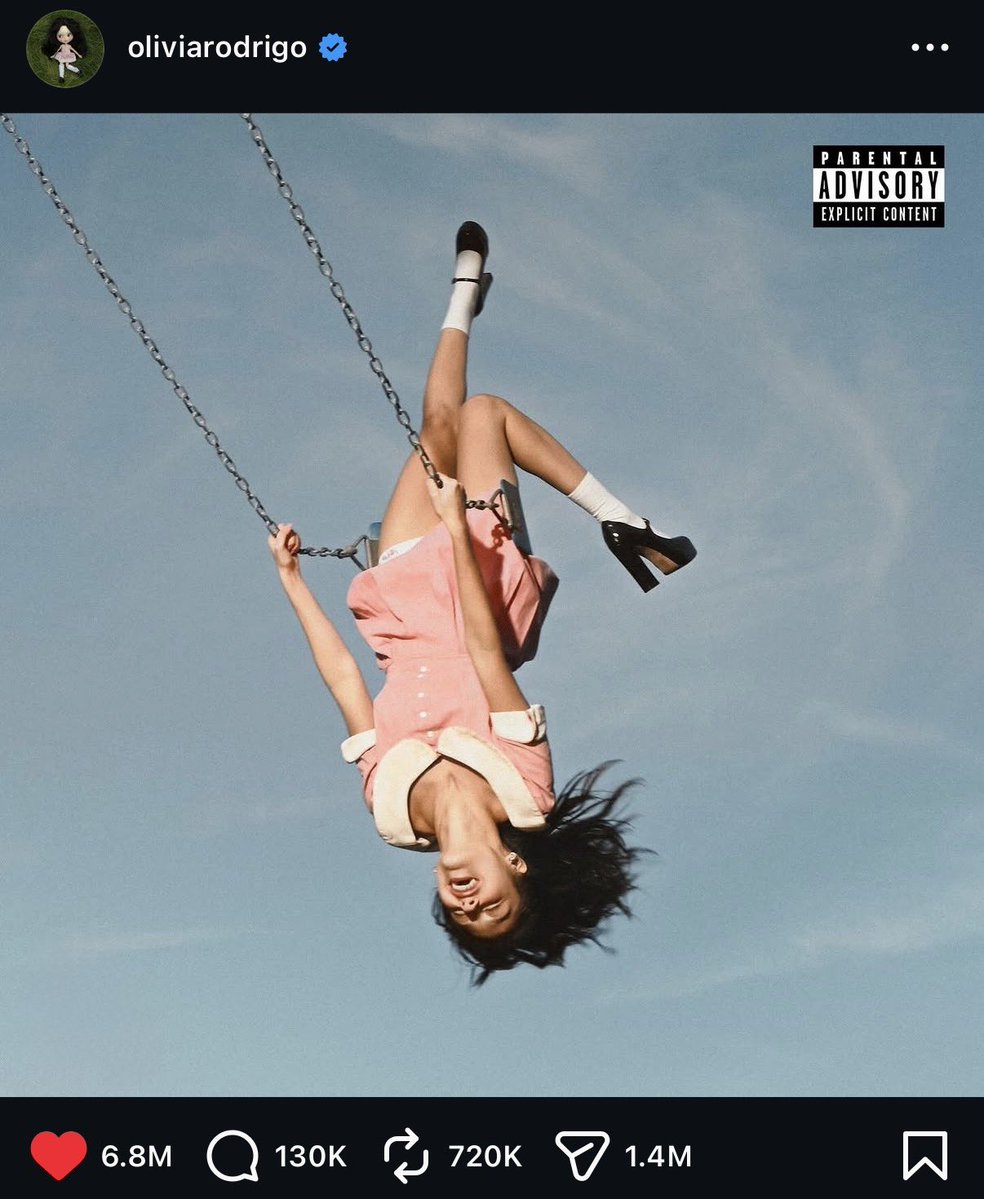 L O V I E tweet media