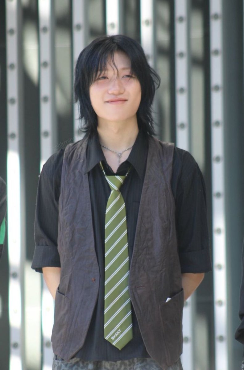 ‧₊˚꒰🧸꒱‧ riri ‧₊ ᵎᵎ 𝗂𝗌 𝖴𝖭𝖨𝖰𝖴𝖤 !! tweet media