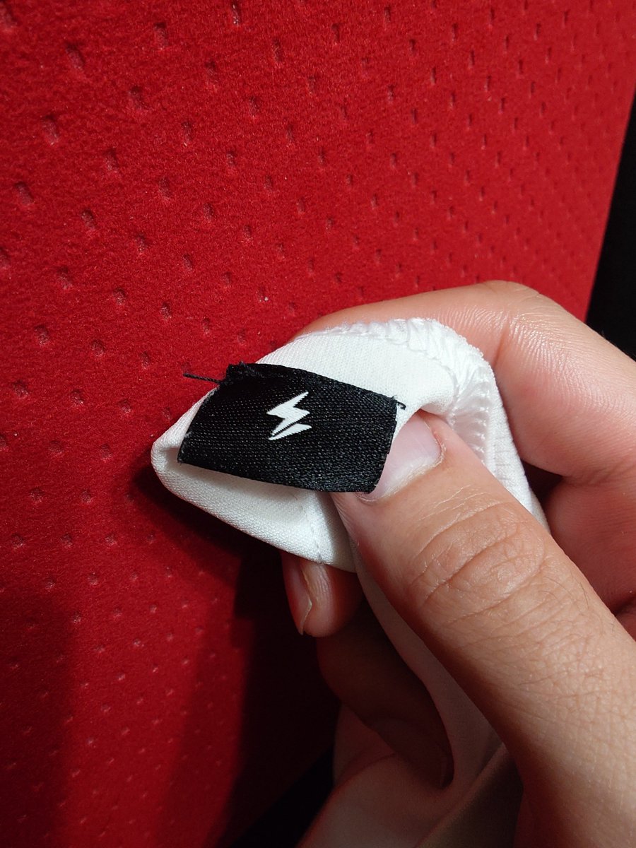 SAYA/よしたか tweet media