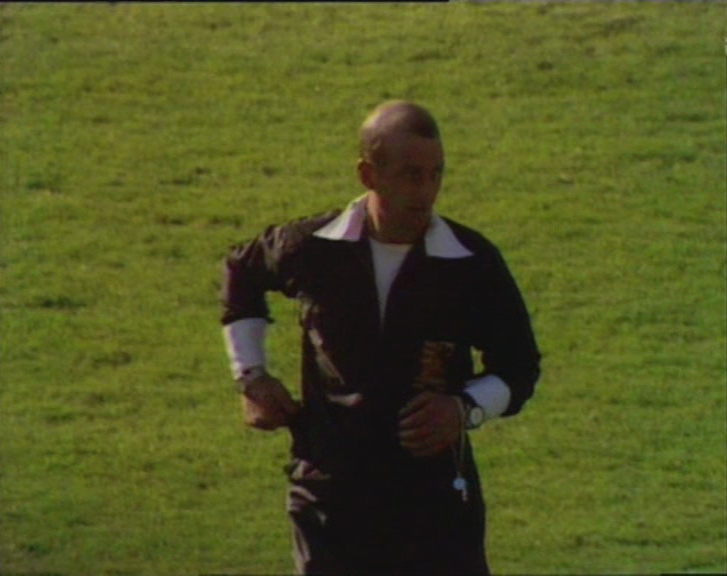 Referee Tom Reynolds (Swansea), October 1971. Although he was born in Battersea most of his refereeing career was spent in Wales and he was a Welsh international referee. He was a Football League ref from 1968, refereed an FA Cup Semi in 1977 &amp; then left the list early in 1979.