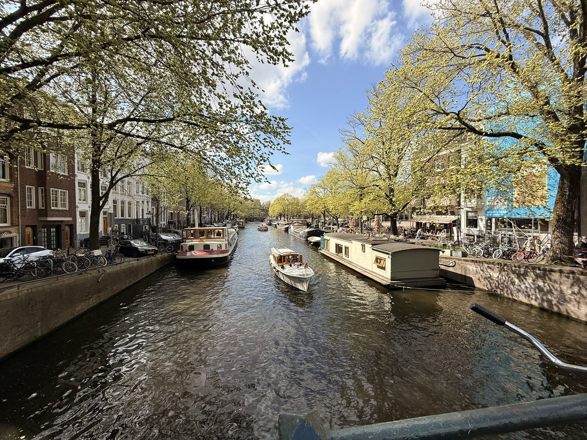 savageRavN's tweet photo. Amsterdam, ich bin in dir 🥰 https://t.co/10VorV3xJI