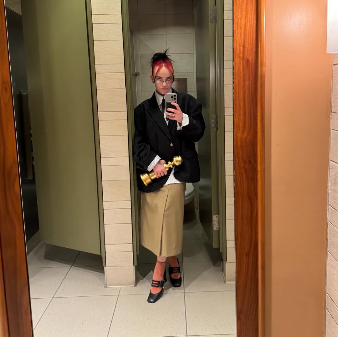 Red Rootsillie Archives 𑣲 tweet media