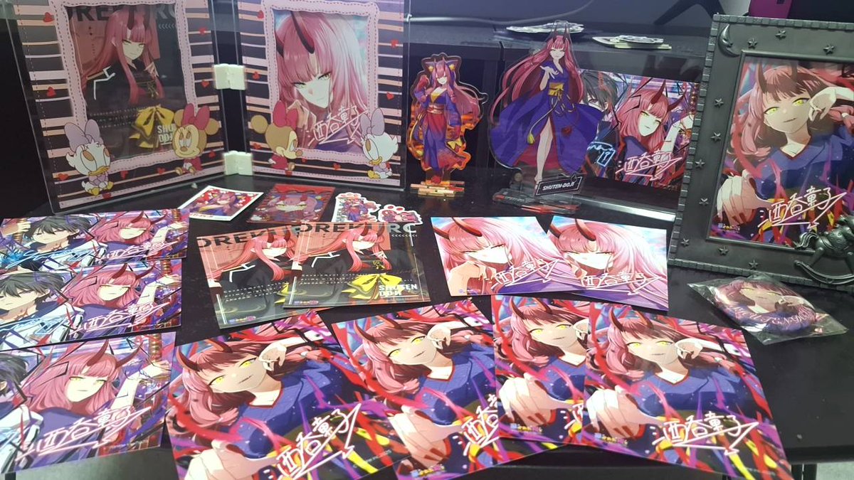 パチメル tweet media