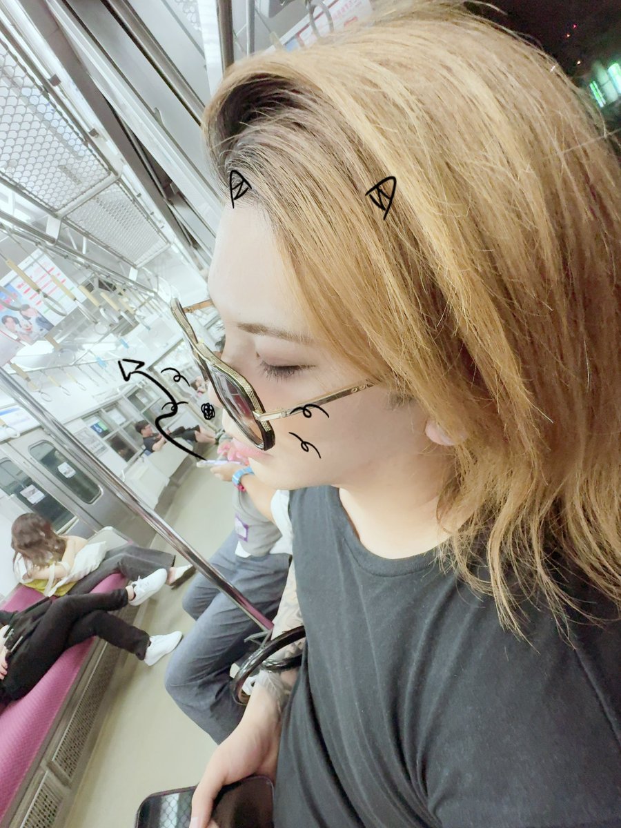 uaa___1's tweet photo. 世界でいちばんだいすきなじんくんお誕生日おめでとう https://t.co/KuDrOeefq8
