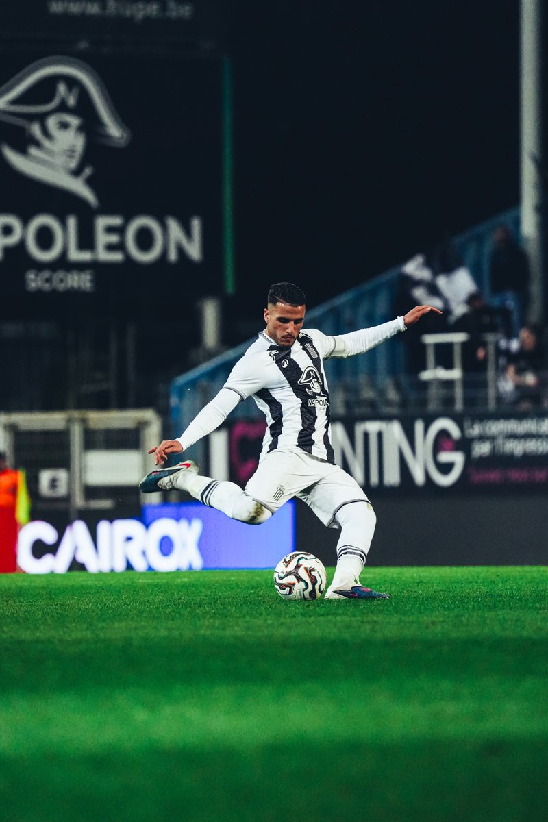 SportCharleroi's tweet photo. 🔓✅
#CHAANT #NapoleonScore ⚫️⚪️ https://t.co/noUSPZUDIs