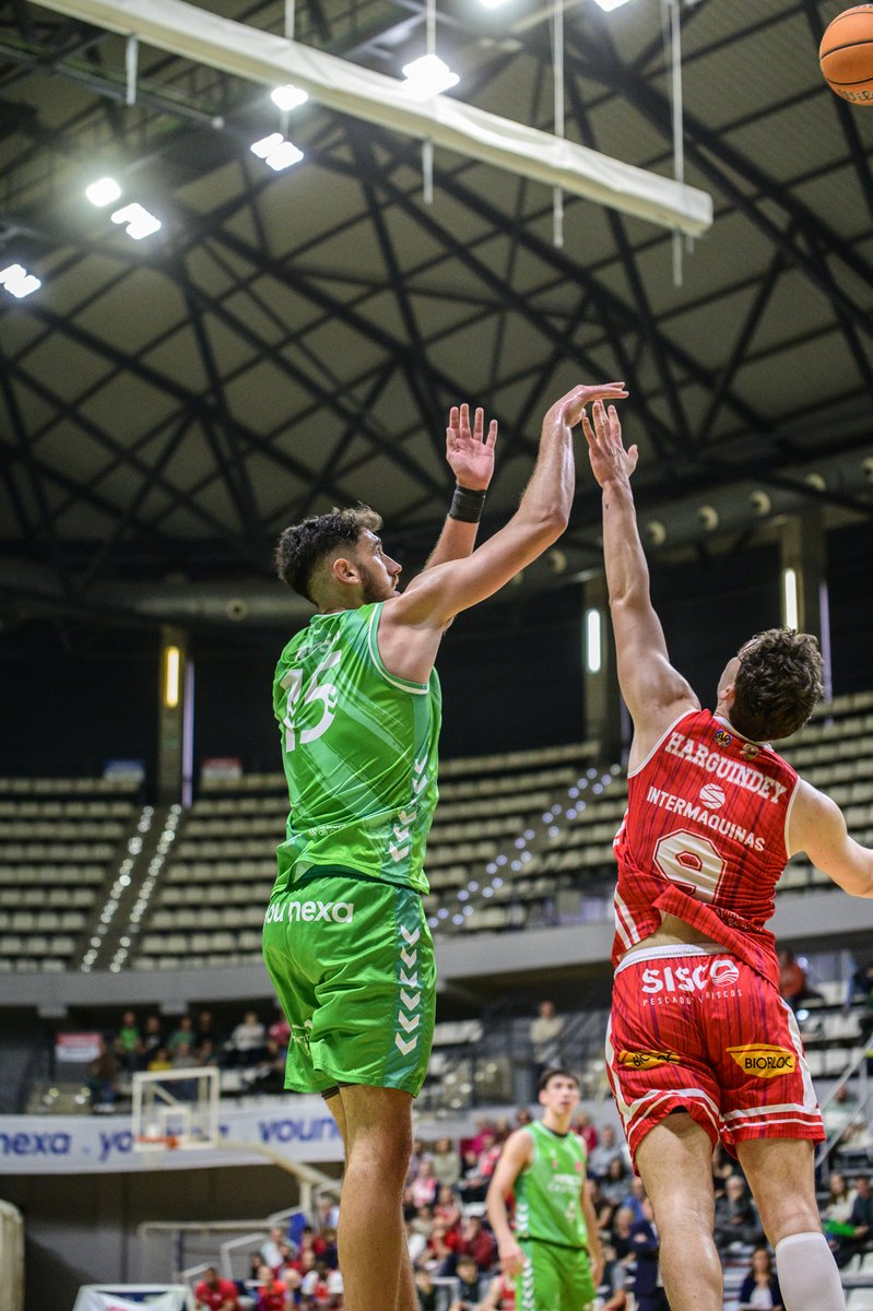 amics_castello's tweet photo. 🔥𝐃𝐈́𝐀 𝐃𝐄 𝐑𝐄́𝐂𝐎𝐑𝐃𝐒🔥

👉 1⃣0⃣8⃣ puntos: nueva máxima anotación histórica.
👉 1⃣3⃣6⃣ de valoración: el mejor registro jamás conseguido.
👉 1⃣8⃣ triples: segunda mejor marca de la historia.

🚀 Un espectáculo ofensivo para el recuerdo.

#Volveremos💚 https://t.co/uyLZD8vfQa