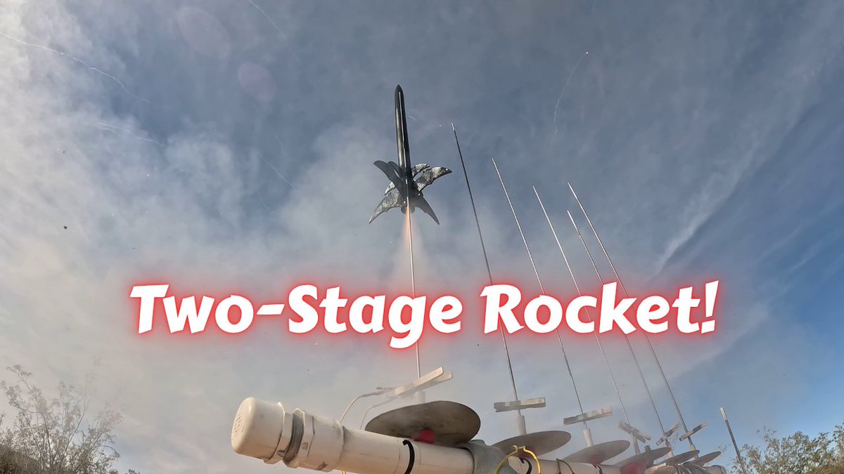 ShotokuTech's tweet photo. Moments From A Two-Stage Rocket Launch (Yeah XXV) #modelrocket https://t.co/5rgfBQ2hH7 https://t.co/f2wDA4gy0W