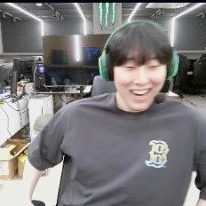 amara 𝄞 ࣪˖ tweet media