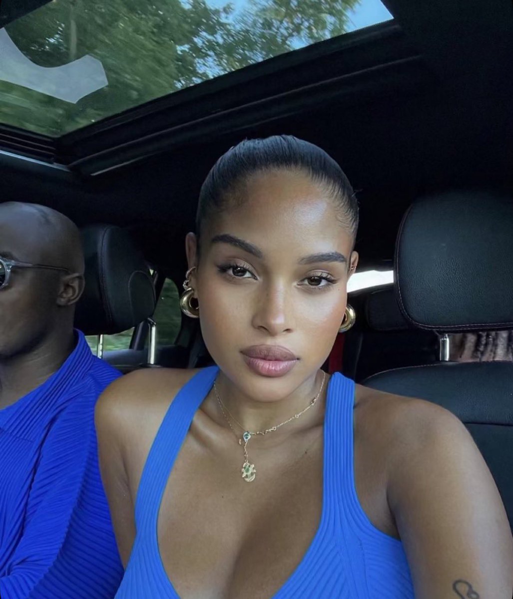 BAMIDELE🕊 tweet media