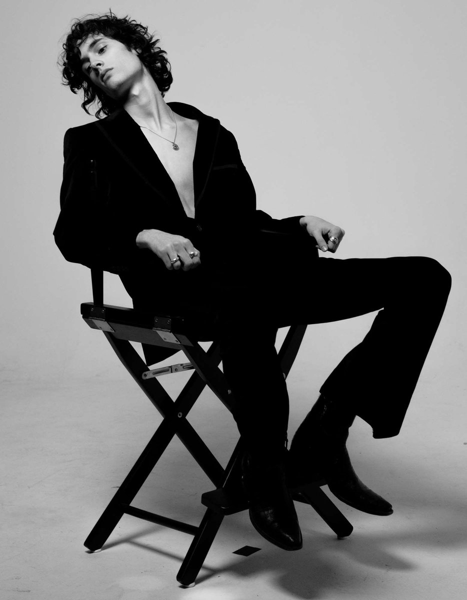 King With No Crown tweet media