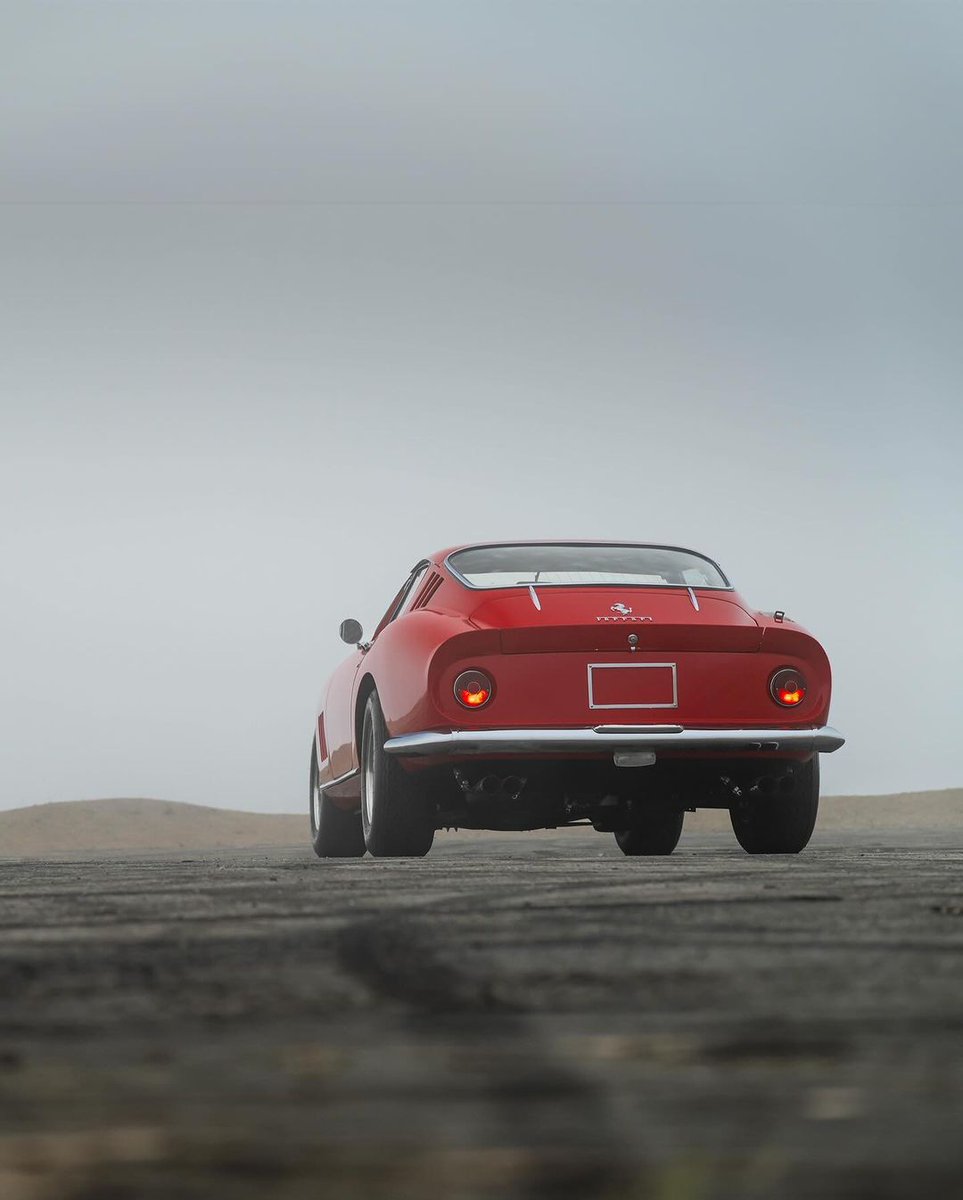 Retromania4ever's tweet image. ✅⬜🟥 1967 #Ferrari 275 GTB/4